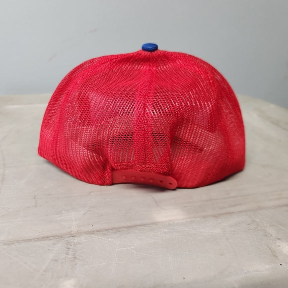 Vintage Car Quest Auto Parts Stores Snapback Trucker Cap Mesh Red and Blue Patch - Picture 5 of 5